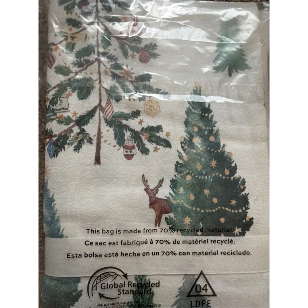 SET OF 2 Pottery Barn CHRISTMAS IN THE COUNTRY Kitchen Towels Guest Tea Hand‎